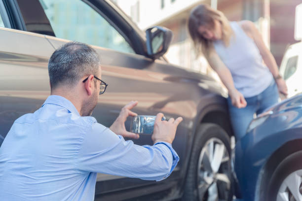 Professional Full Coverage Car Insurance technician working in South Palm Beach, FL